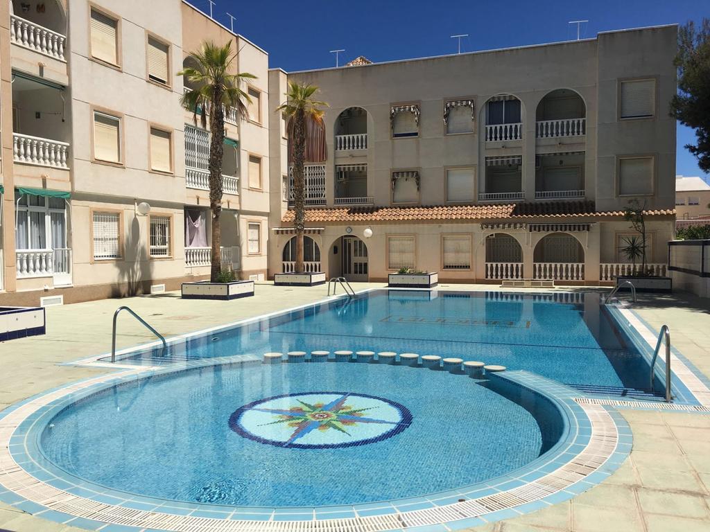 Apartamentos Avenida Diego Ramirez Τορεβιέχα Εξωτερικό φωτογραφία